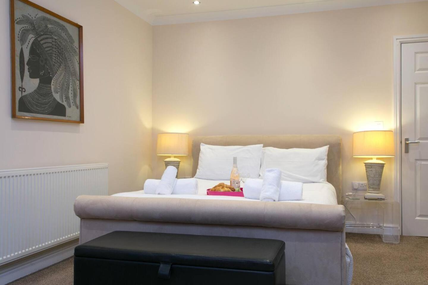 Pass The Keys Hafan Stylish 2 Bedroom Sea View Apartment Pwllheli Exterior foto